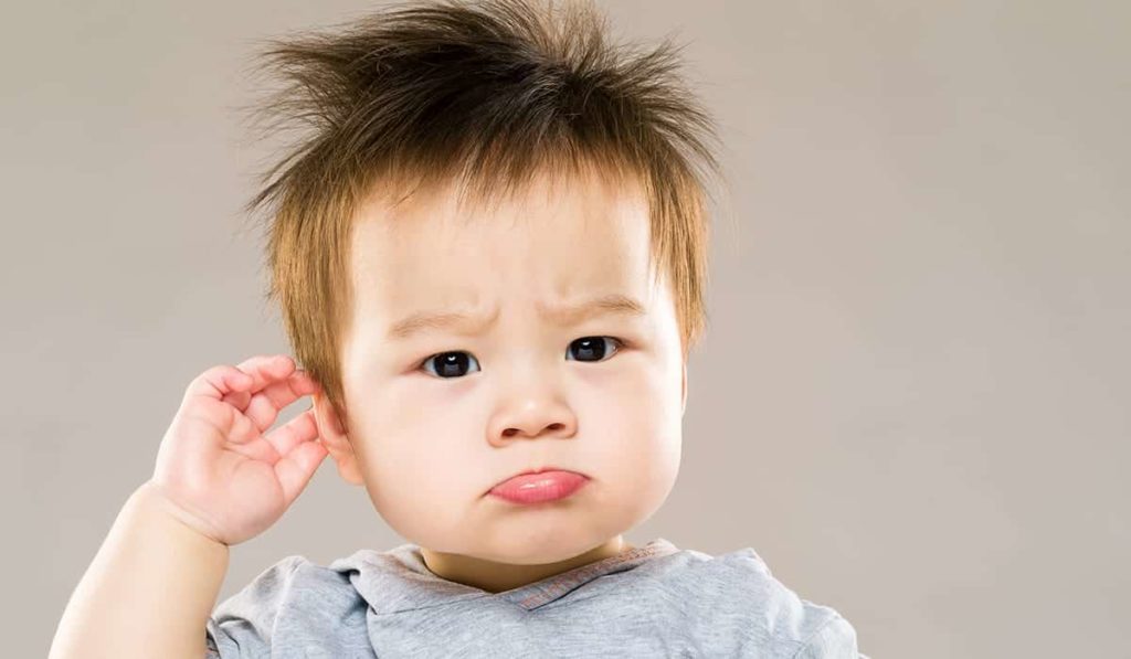 Sprachentwicklung und Hörminderung bei Kindern